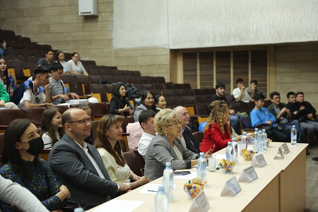 Experts in endodontics